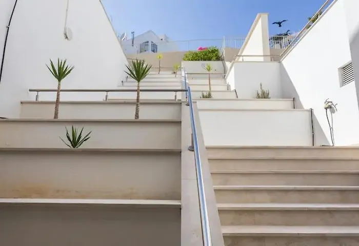 Sobre A アパート *