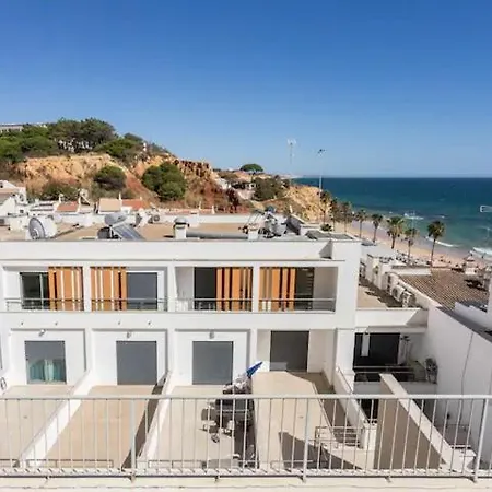 Sobre A * Olhos de Agua (Albufeira)